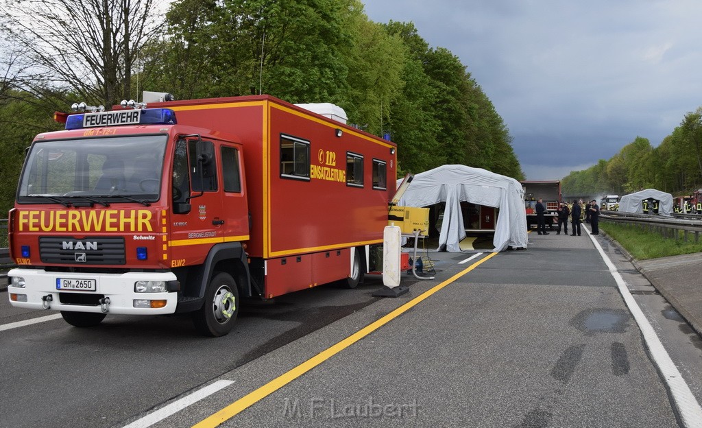 VU Gefahrgut LKW umgestuerzt A 4 Rich Koeln Hoehe AS Gummersbach P082.JPG - Miklos Laubert